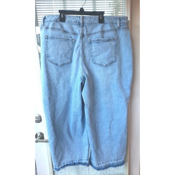 Lane Bryant Womens Jeans Size 20 Mid Rise Wide Leg Pre-owned - Picture 3 of 9